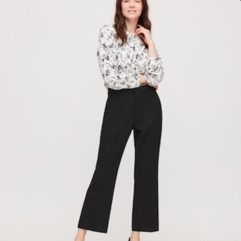 NWT Uniqlo EZY flare ankle pants